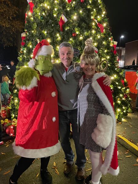Christmas Plaza Elon